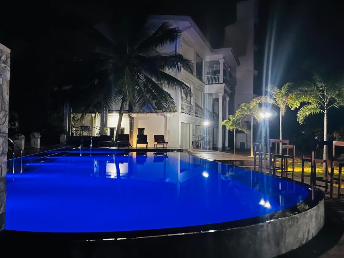 White Land City Hotel Дамбула Екстериор снимка