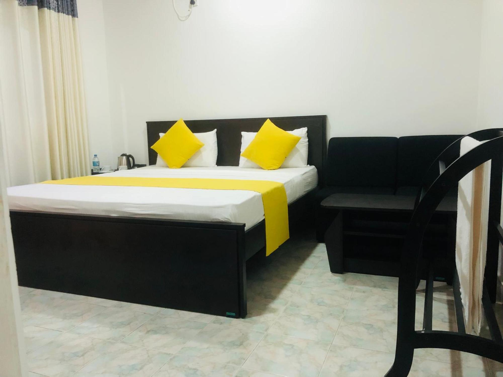 White Land City Hotel Дамбула Екстериор снимка