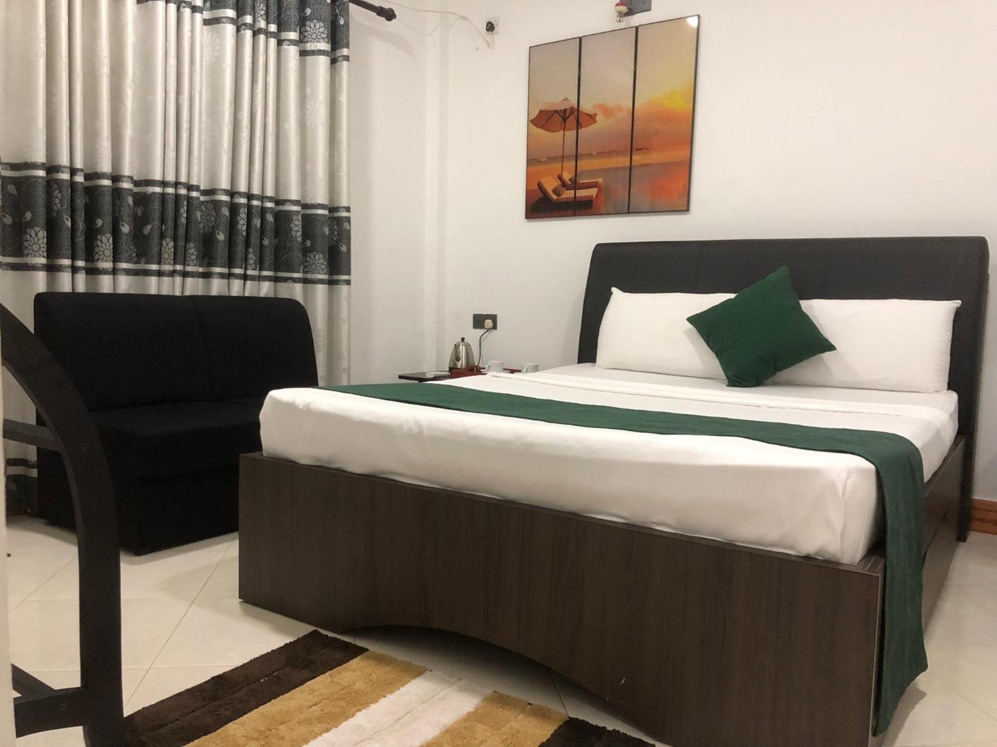 White Land City Hotel Дамбула Екстериор снимка