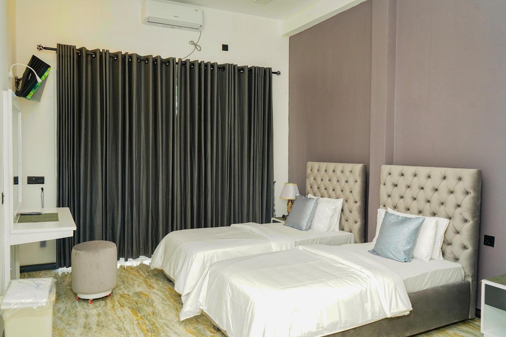 White Land City Hotel Дамбула Екстериор снимка