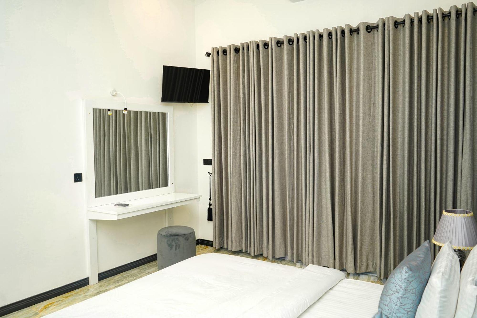 White Land City Hotel Дамбула Екстериор снимка